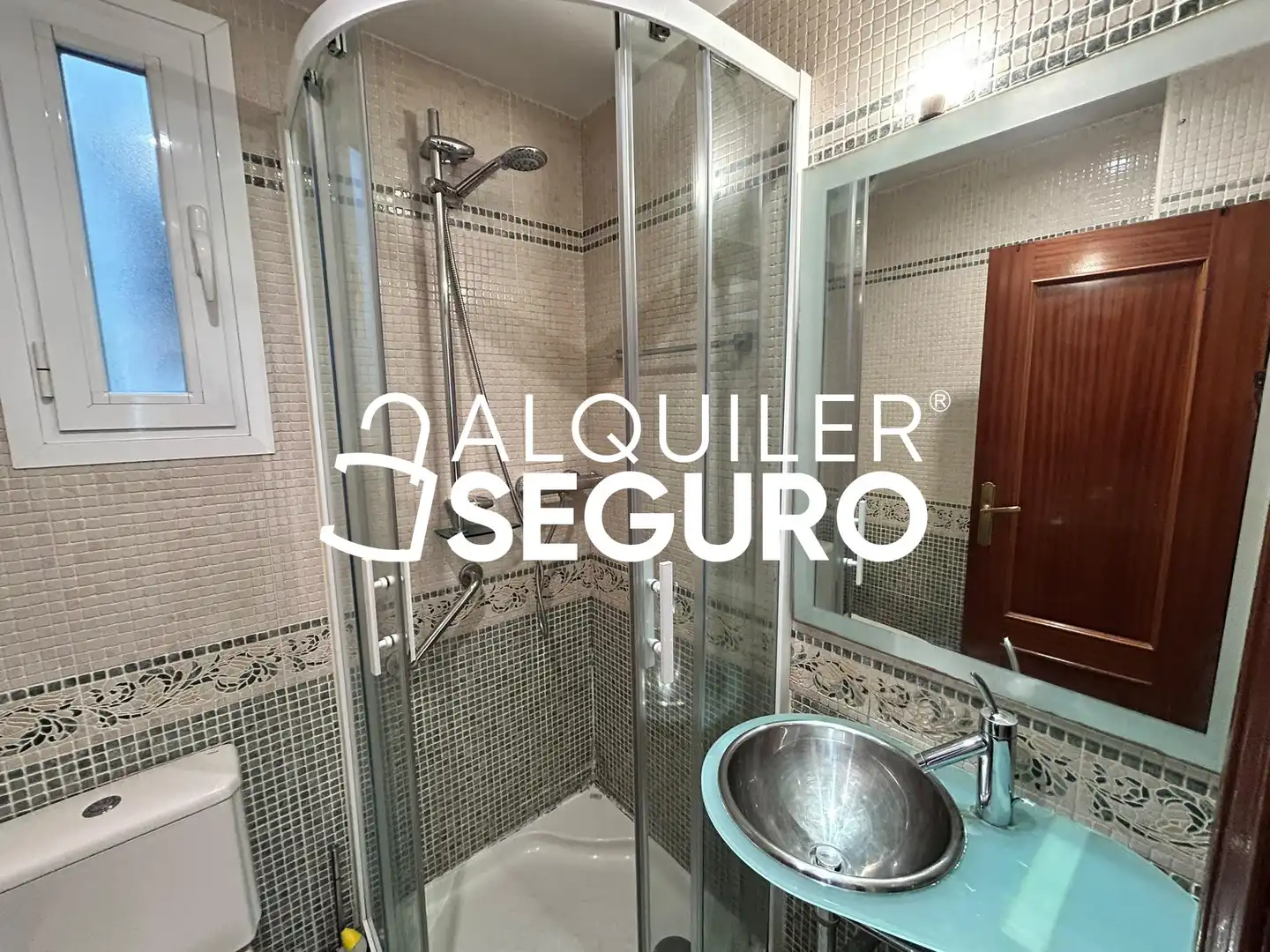 Badezimmer von Wohnung zur Miete in Arganzuela