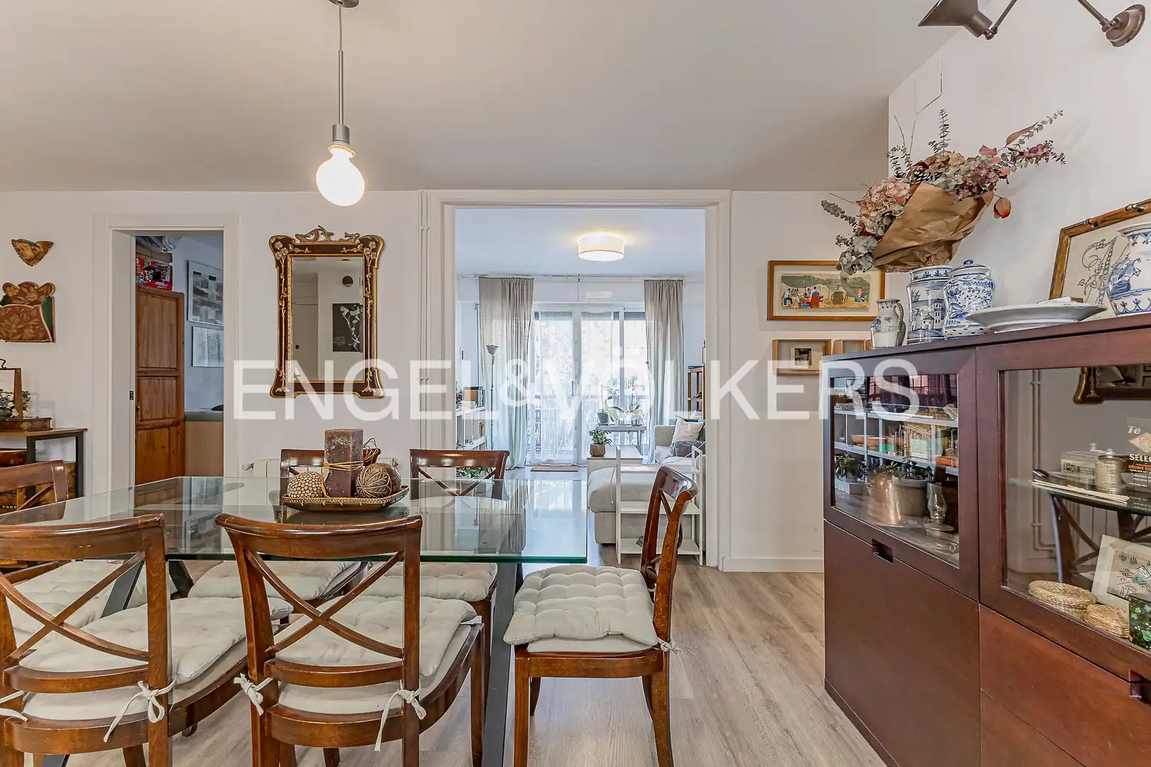 Comedor de Piso en venta en Barcelona con Calefacción, Parquet y Terraza