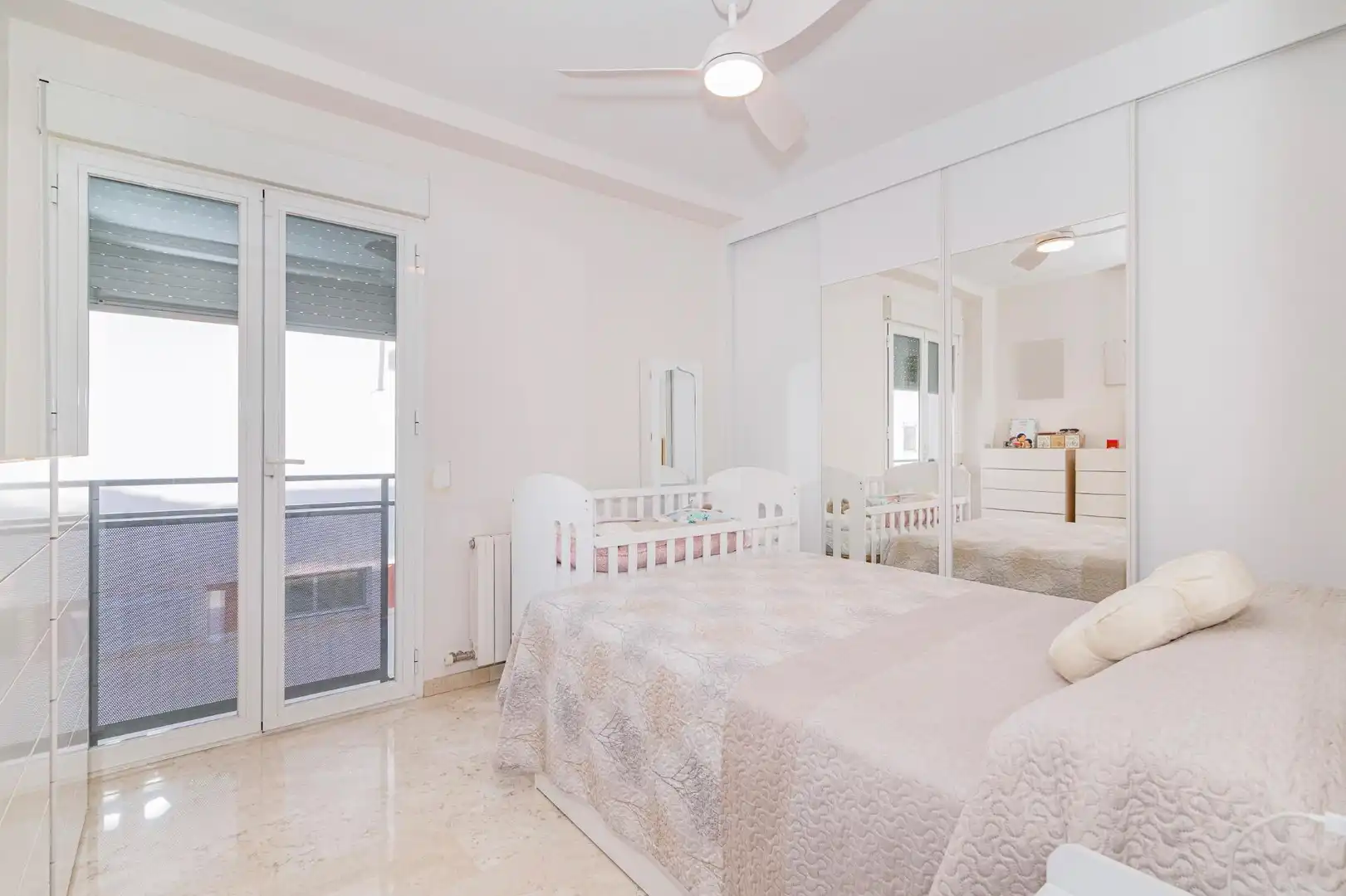Casa adosada en venta en Calle MAIMONIDES, San Miguel