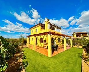 Vista exterior de Casa o xalet en venda en Cuevas del Almanzora amb Aire condicionat, Jardí privat i Terrassa