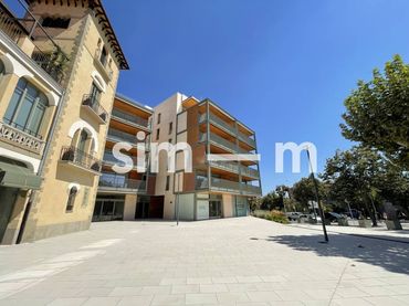 Appartamento con ascensore in affitto a Calle Plaça del Monestir 1
