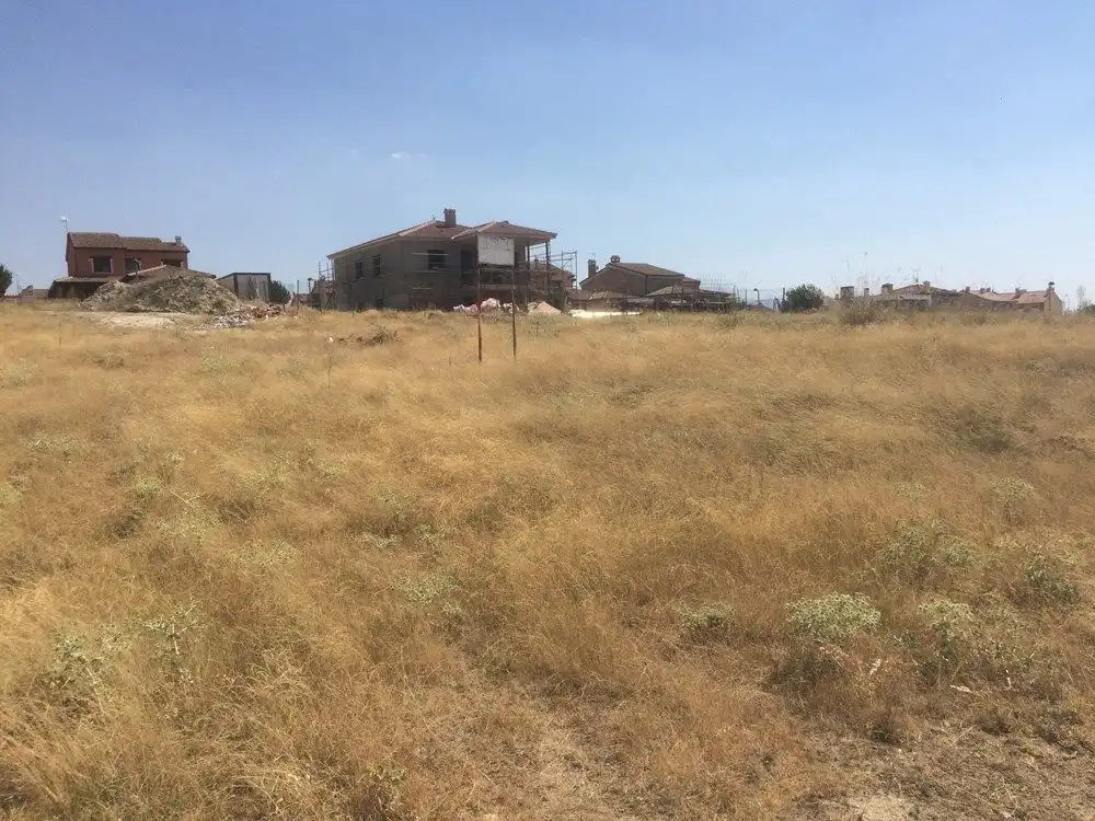 Terreny residencial en venda a La Lastrilla, imagen 2