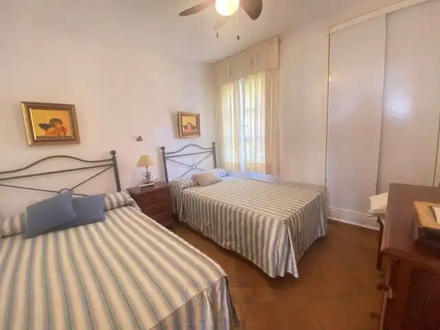 Schlafzimmer von Wohnungen zum Verkauf in Islantilla mit Klimaanlage, Heizung und Terrasse