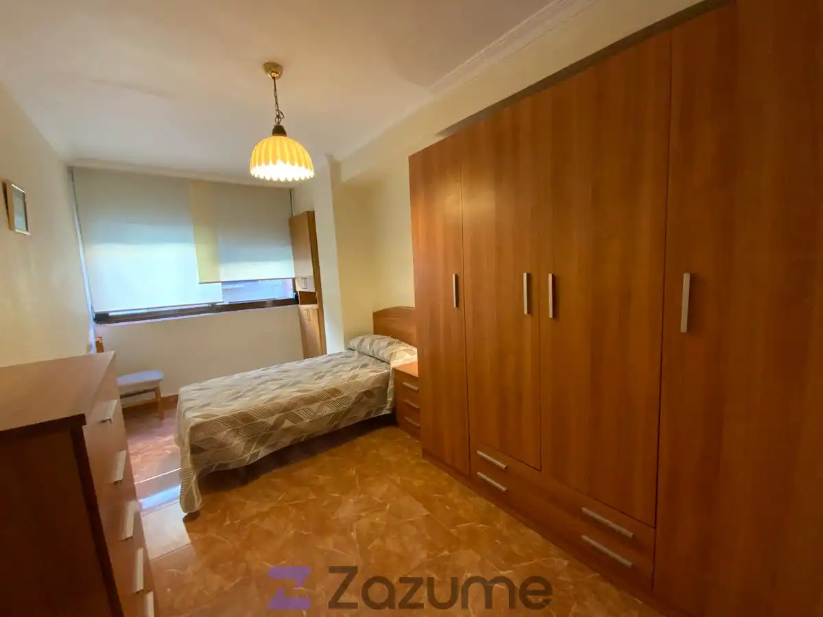 Bedroom of Flat for rent in Valencia  with Air Conditioner, Heating and Terrace