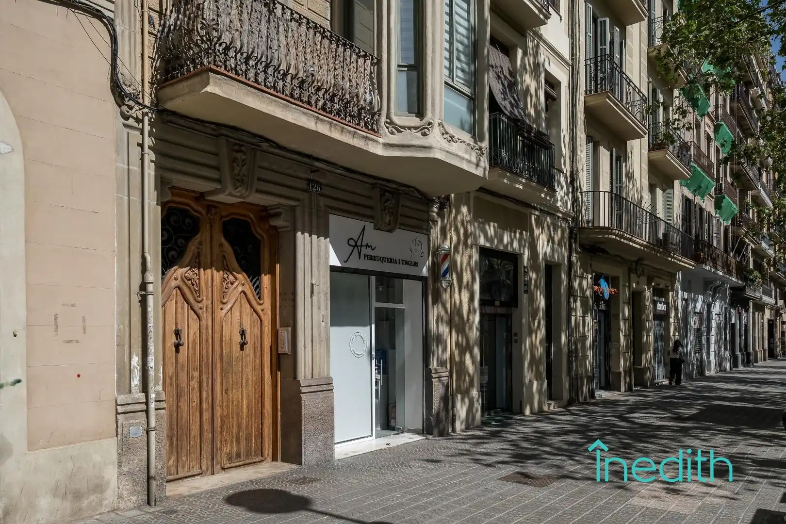 Exterior view of Flat for sale in Barcelona  with Air Conditioner, Terrace and Furnished
