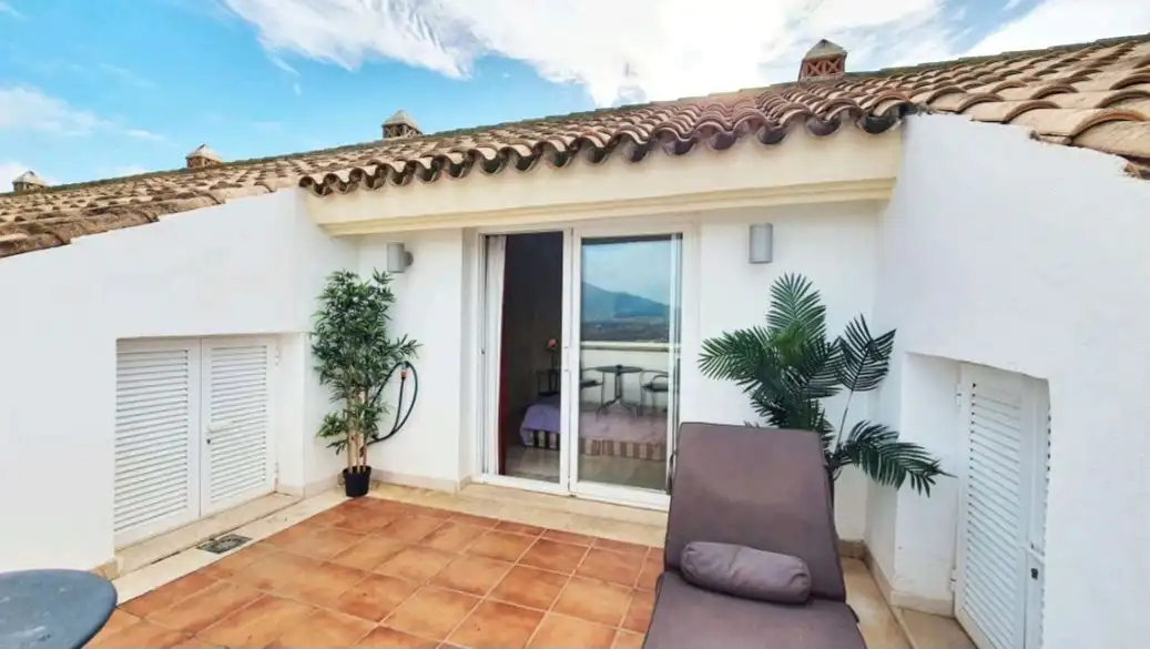 Terrasse von Dachboden zum Verkauf in Mijas mit Terrasse, Abstellraum und Schwimmbad