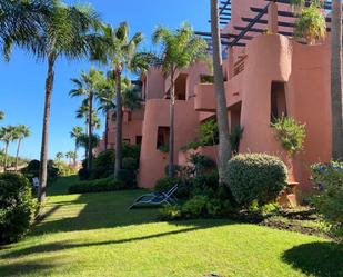 Exterior view of Planta baja for sale in Marbella  with Air Conditioner, Terrace and Swimming Pool