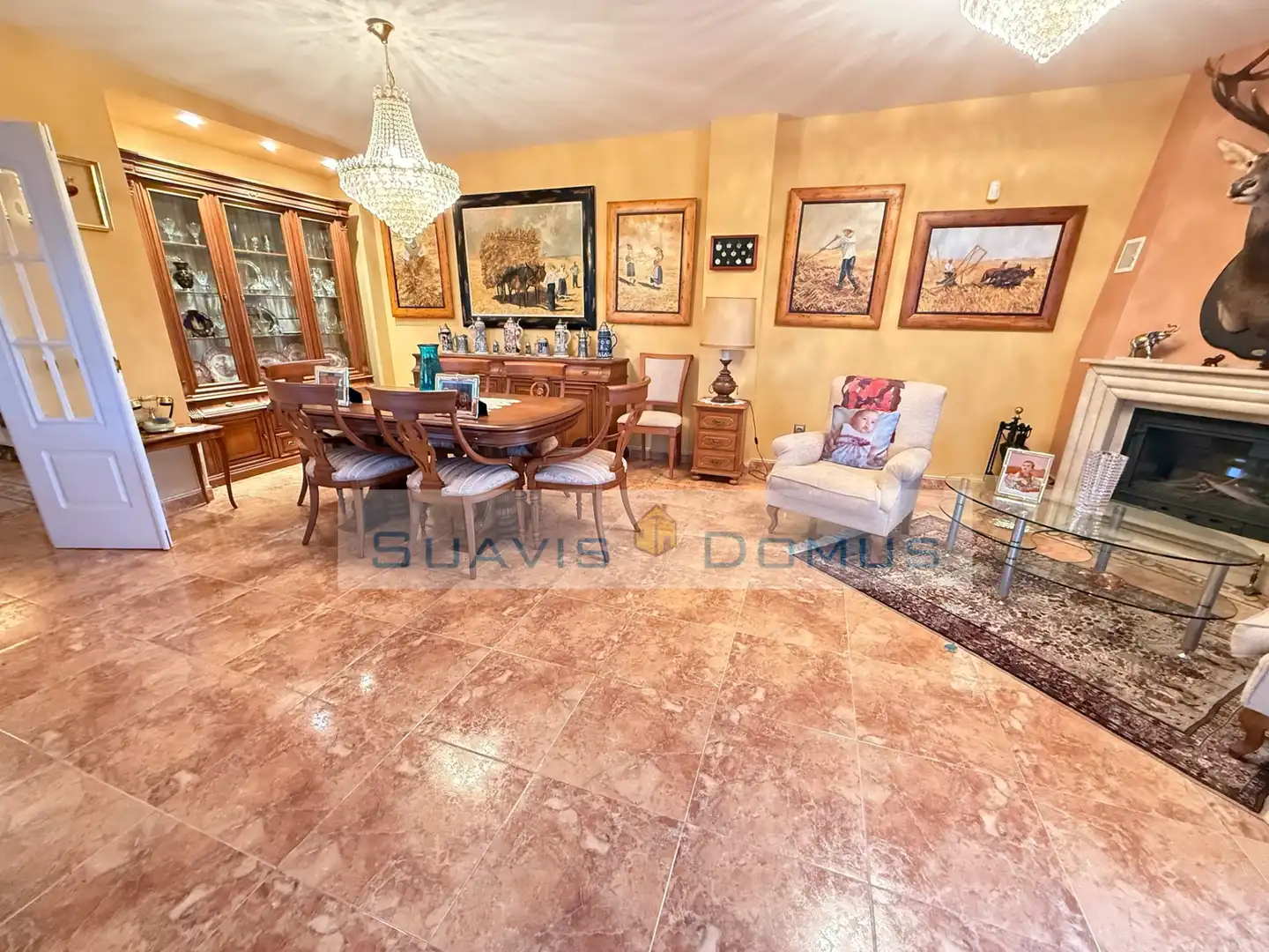 Comedor de Casa o chalet en venta en Roales con Calefacción, Jardín privado y Terraza