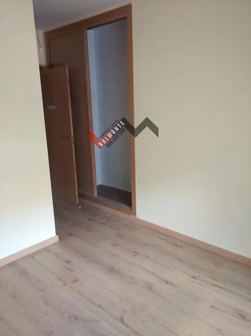 Casa adosada en venta en El Casar de Escalona con Calefacción y Trastero