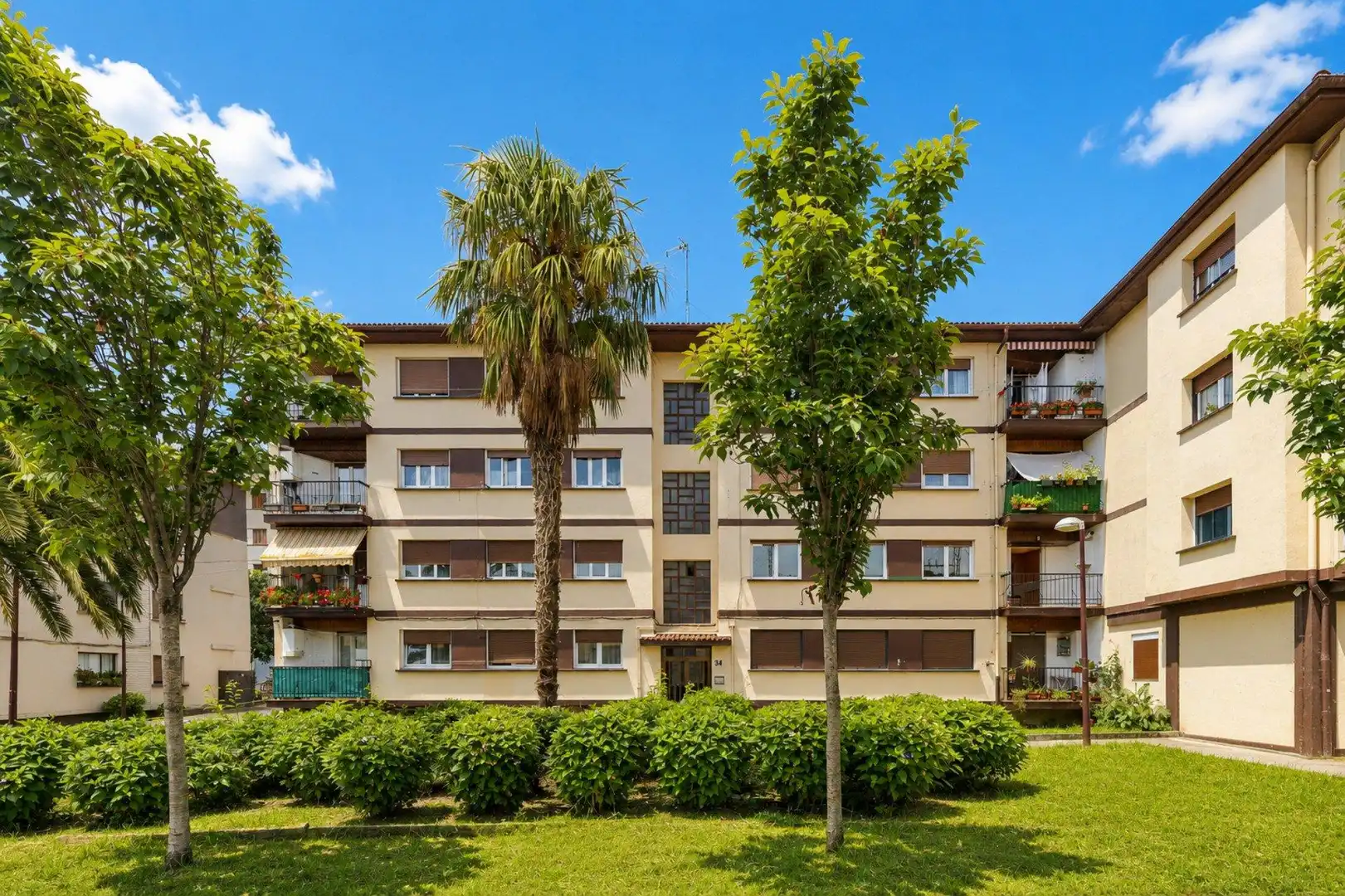 Vista exterior de Piso en venta en Hernani con Calefacción y Balcón