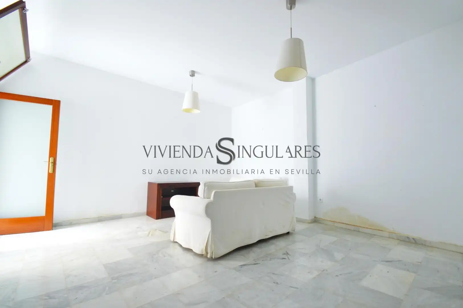 Sala d'estar de Pis en venda en Sevilla amb Aire condicionat