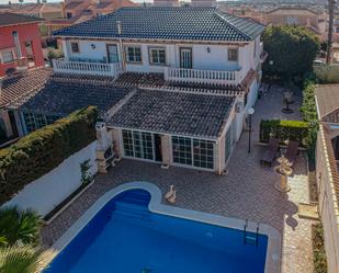 Piscina de Casa o xalet en venda en Torrevieja amb Aire condicionat, Calefacció i Terrassa