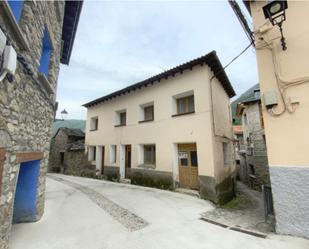 Exterior view of House or chalet for sale in Sahún