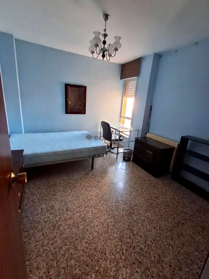 Schlafzimmer von Wohnung zur Miete in Teruel mit Möbliert