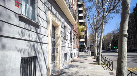 Foto 3 de Piso en venta en Paseo Reina Cristina, 5, Jerónimos, Madrid Capital