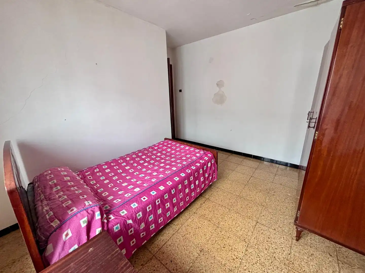 Habitación de Piso en venta en Gijón  con Amueblado y Horno