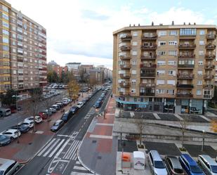 Vista exterior de Pis en venda en Vitoria - Gasteiz amb Calefacció, Parquet i Terrassa