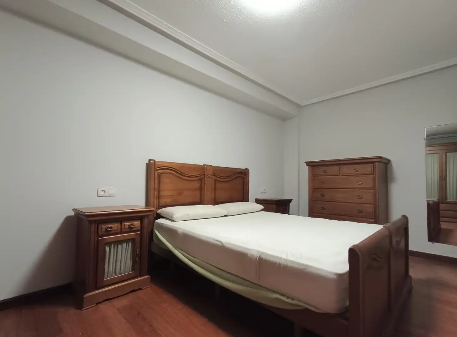 Flat for rent in Gijón - Avda. Constitución, Barrio del Centro