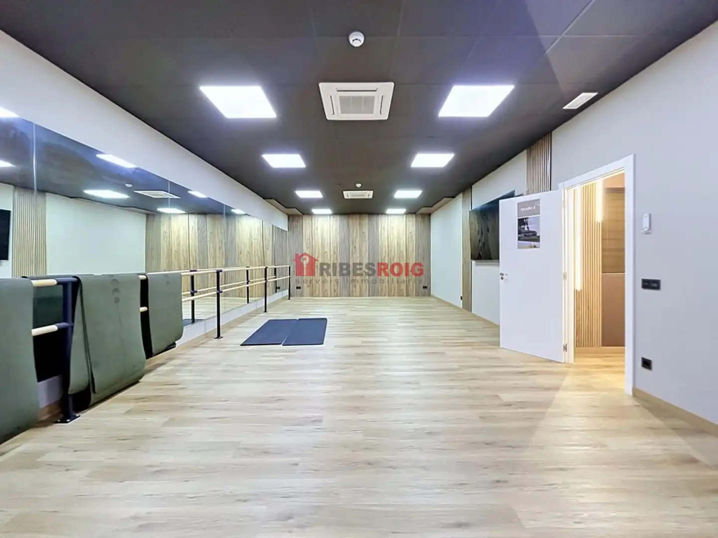 Oficina de alquiler en Sant Pere de Ribes con Aire acondicionado, Calefacción y Internet