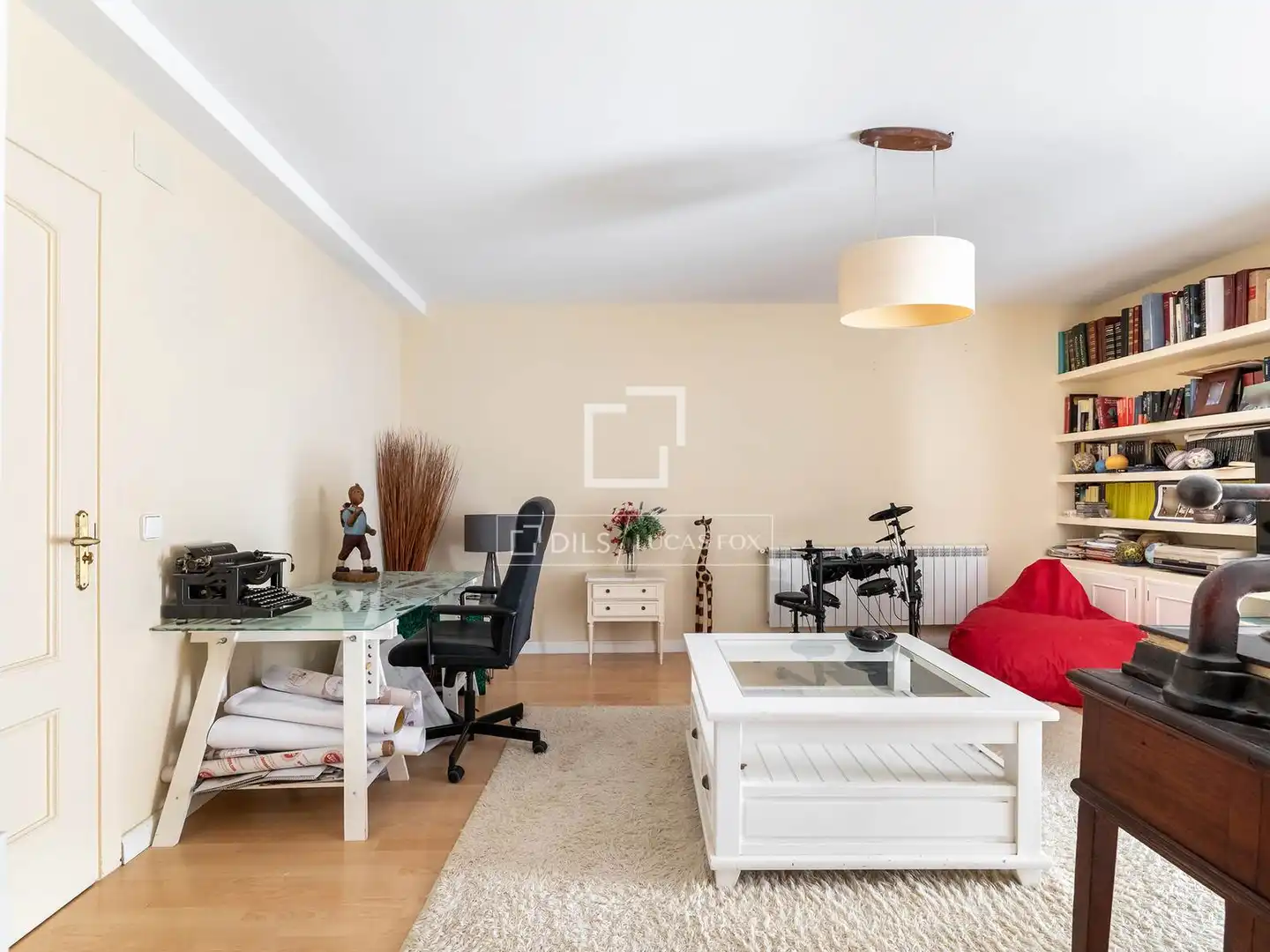 Sala d'estar de Casa o xalet en venda en Majadahonda amb Aire condicionat, Jardí privat i Terrassa