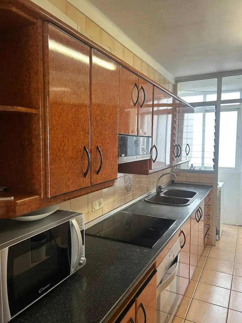Küche von Wohnung zum Verkauf in  Palma de Mallorca mit Klimaanlage, Terrasse und Abstellraum