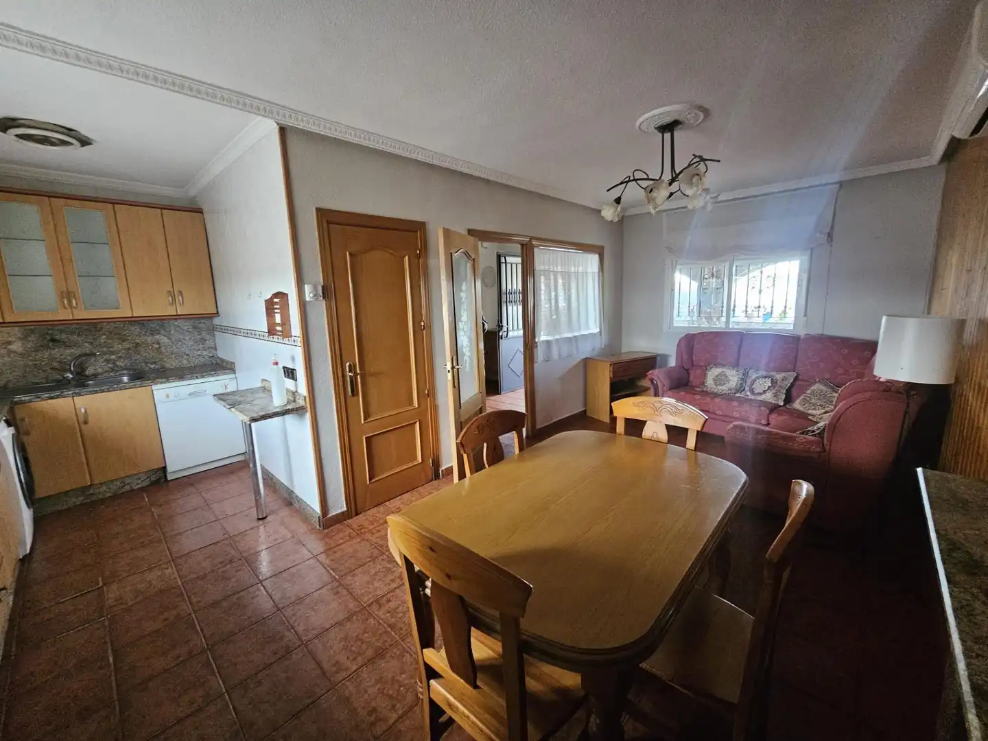 Comedor de Casa o chalet en venta en Calvarrasa de Abajo con Aire acondicionado, Calefacción y Jardín privado