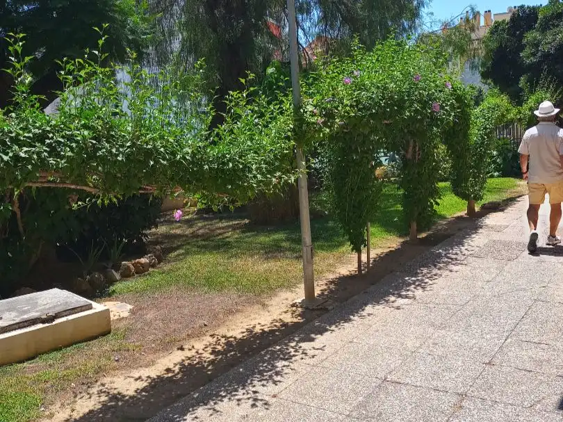 Piso en venta en Fuengirola con Jardín privado, Terraza y Balcón