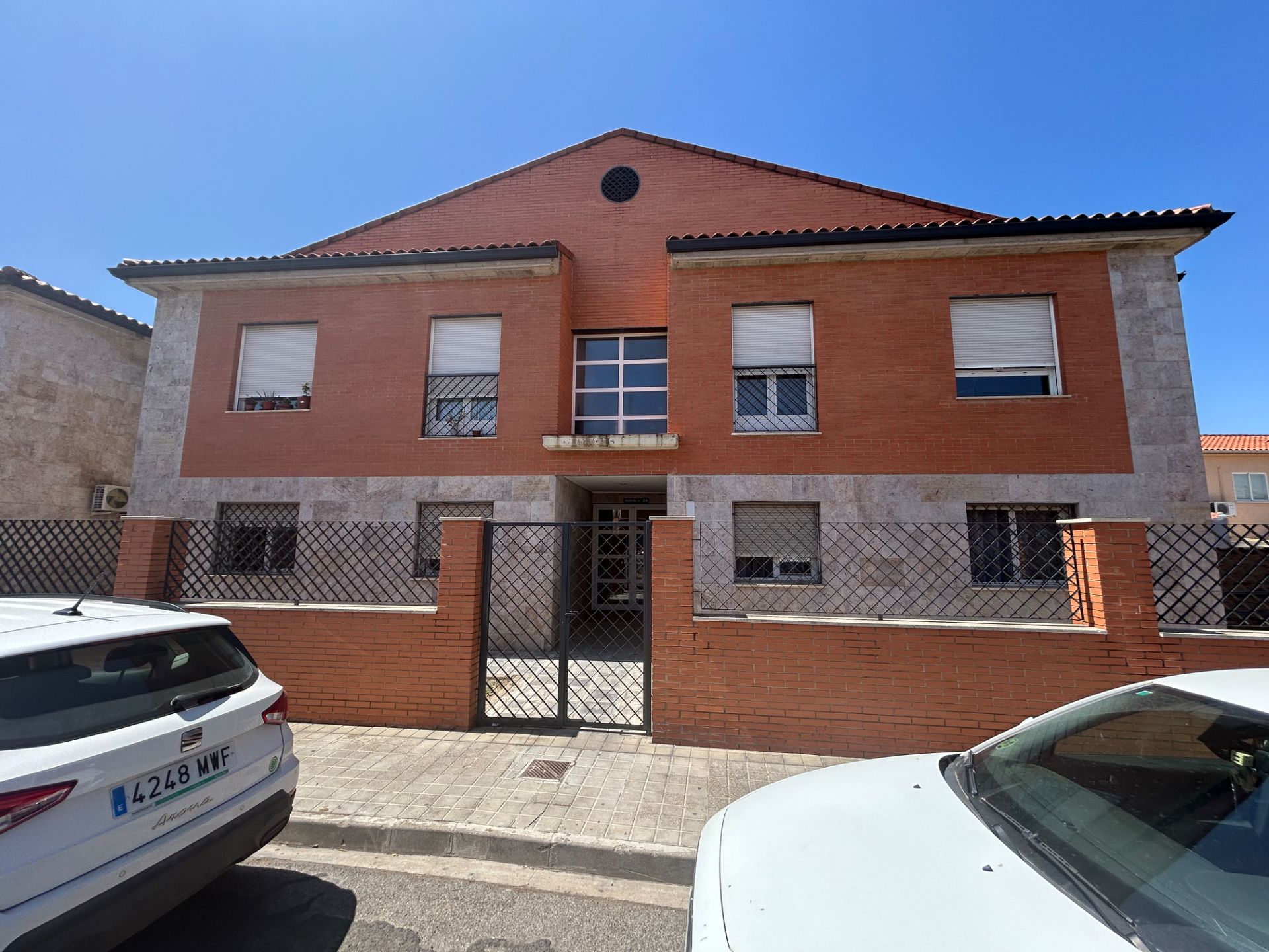 Vista exterior de Pis en venda en Miguelturra amb Calefacció, Parquet i Traster