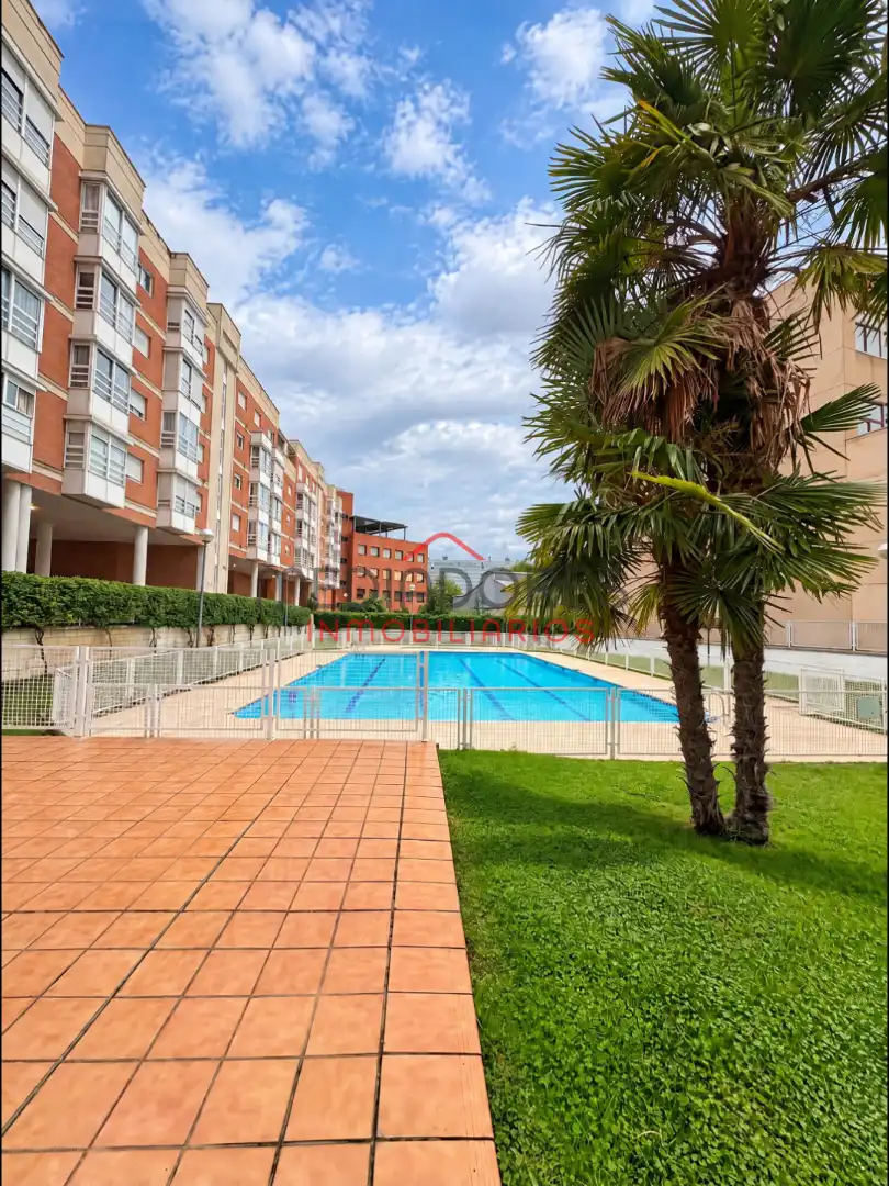 Flat with pool for sale in Calle de Julián Camarillo, imagen 12