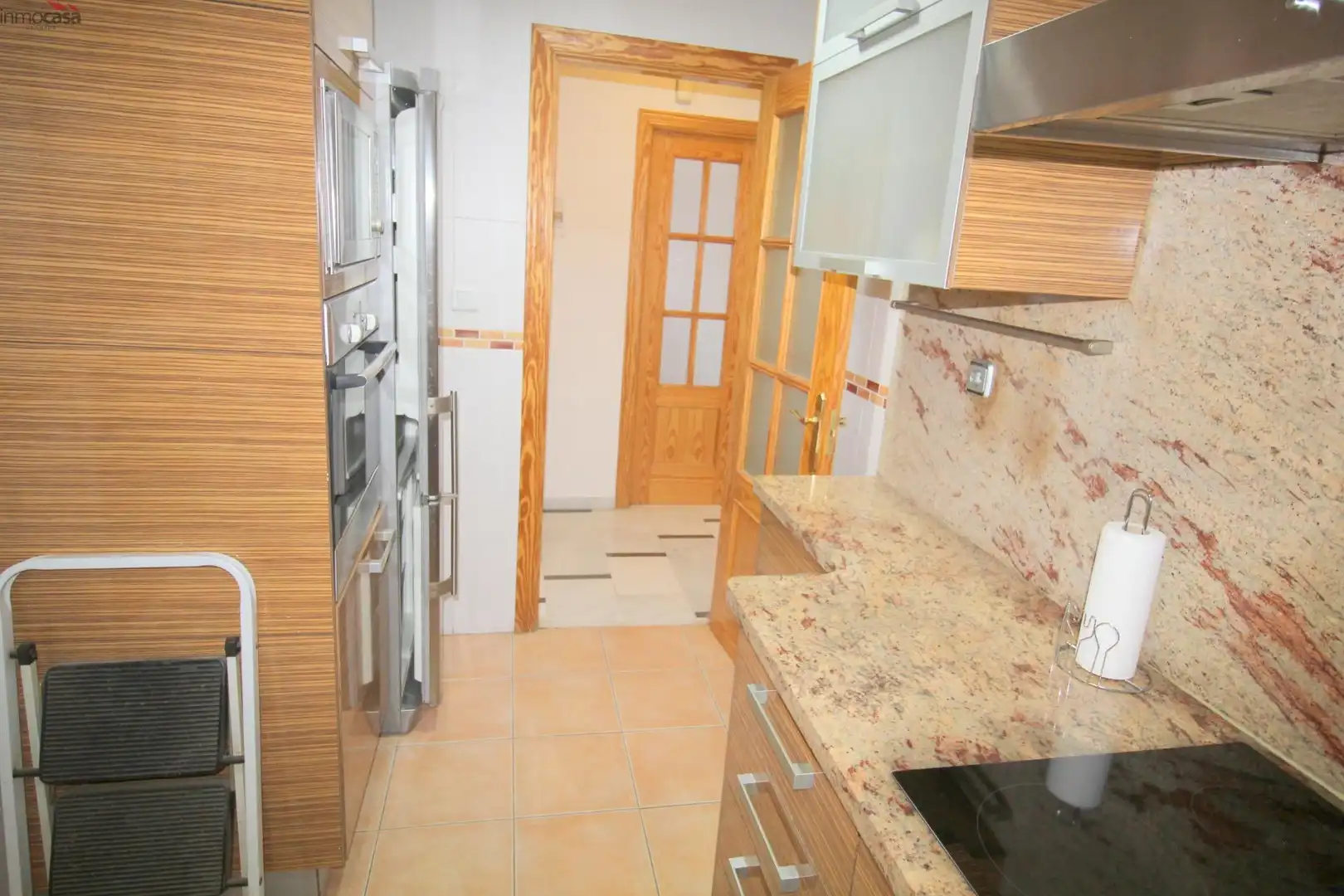 Cocina de Piso de alquiler en Armilla con Aire acondicionado, Jardín privado y Amueblado