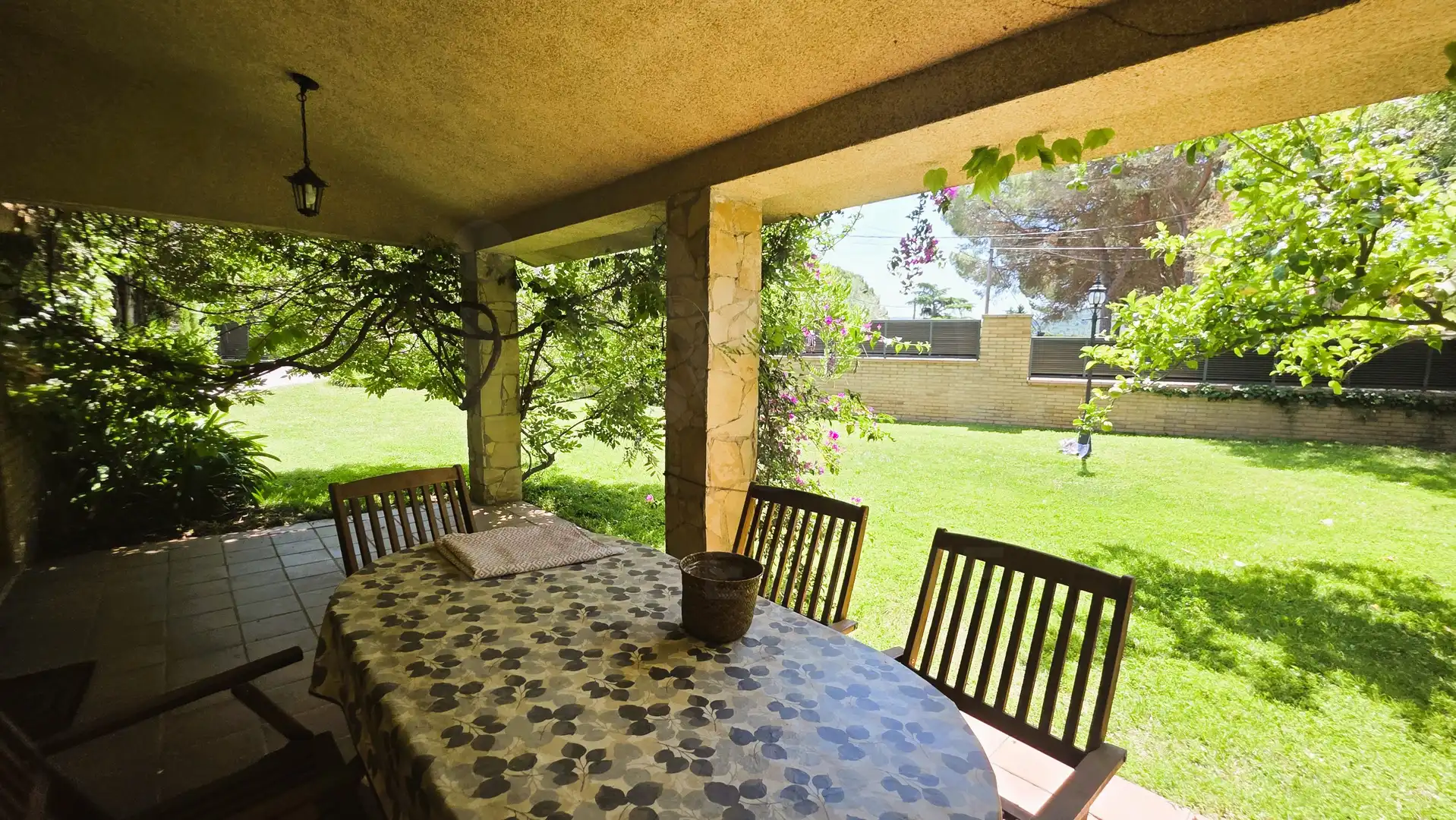 Terrassa de Casa o xalet en venda en Sant Cugat del Vallès amb Aire condicionat, Calefacció i Terrassa