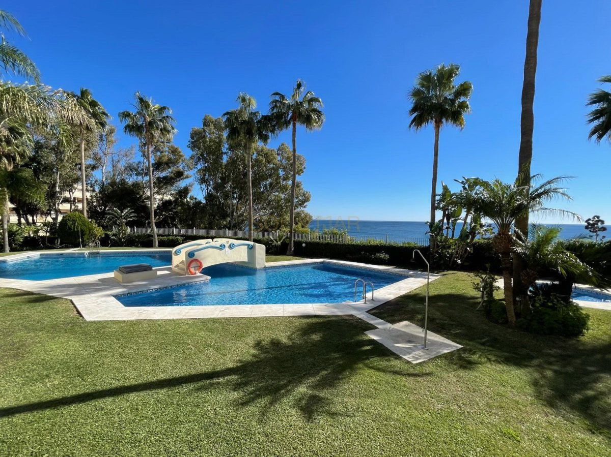 Swimming pool of Flat for sale in Benalmádena  with Air Conditioner, Heating and Terrace