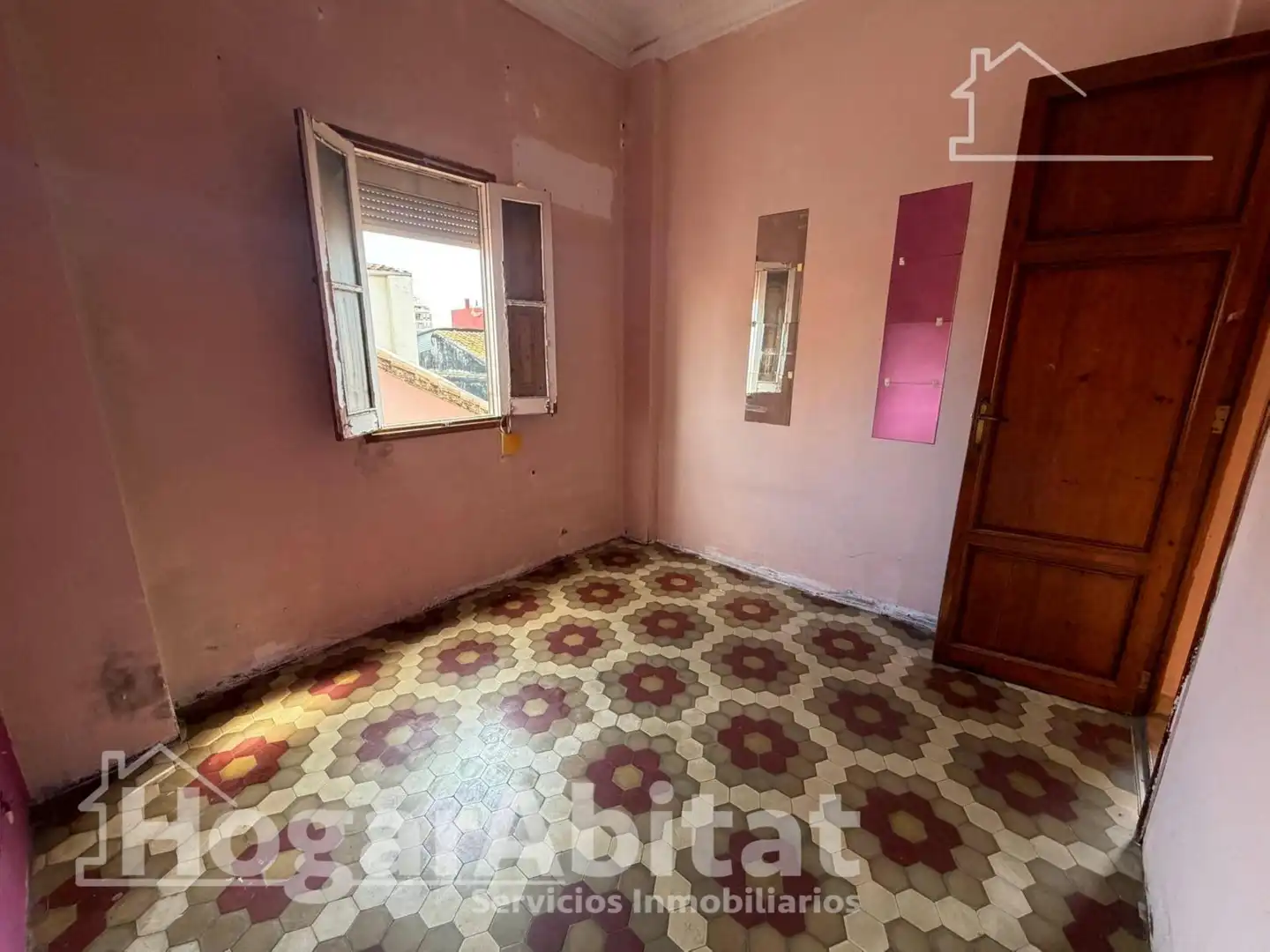 Habitación de Piso en venta en Valencia con Trastero y Balcón