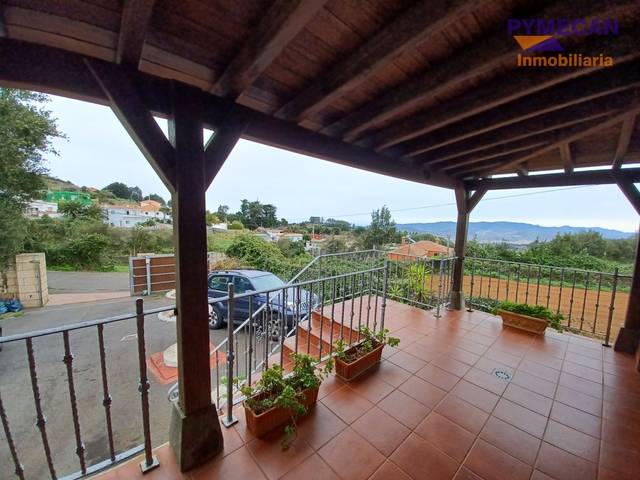 Casa-chalet en Venta en La Esperanza - Llano del Moro