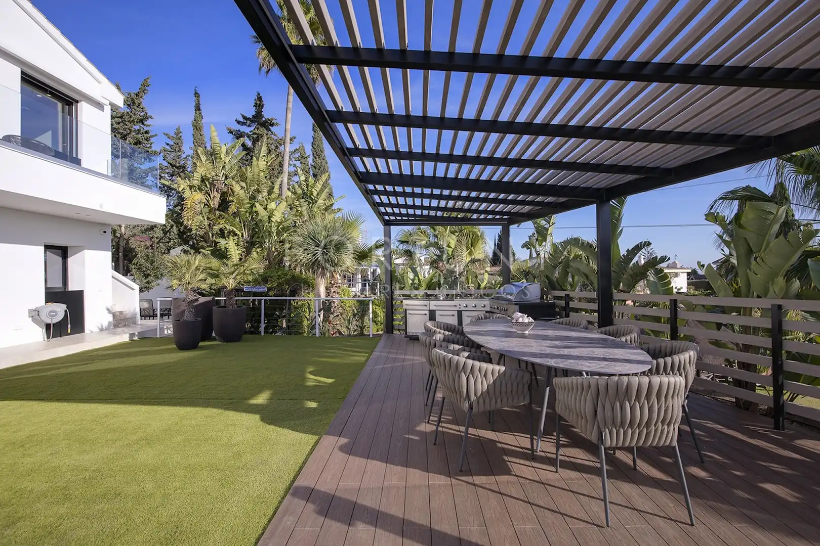 Terraza de Casa o chalet en venta en Marbella con Aire acondicionado, Calefacción y Jardín privado