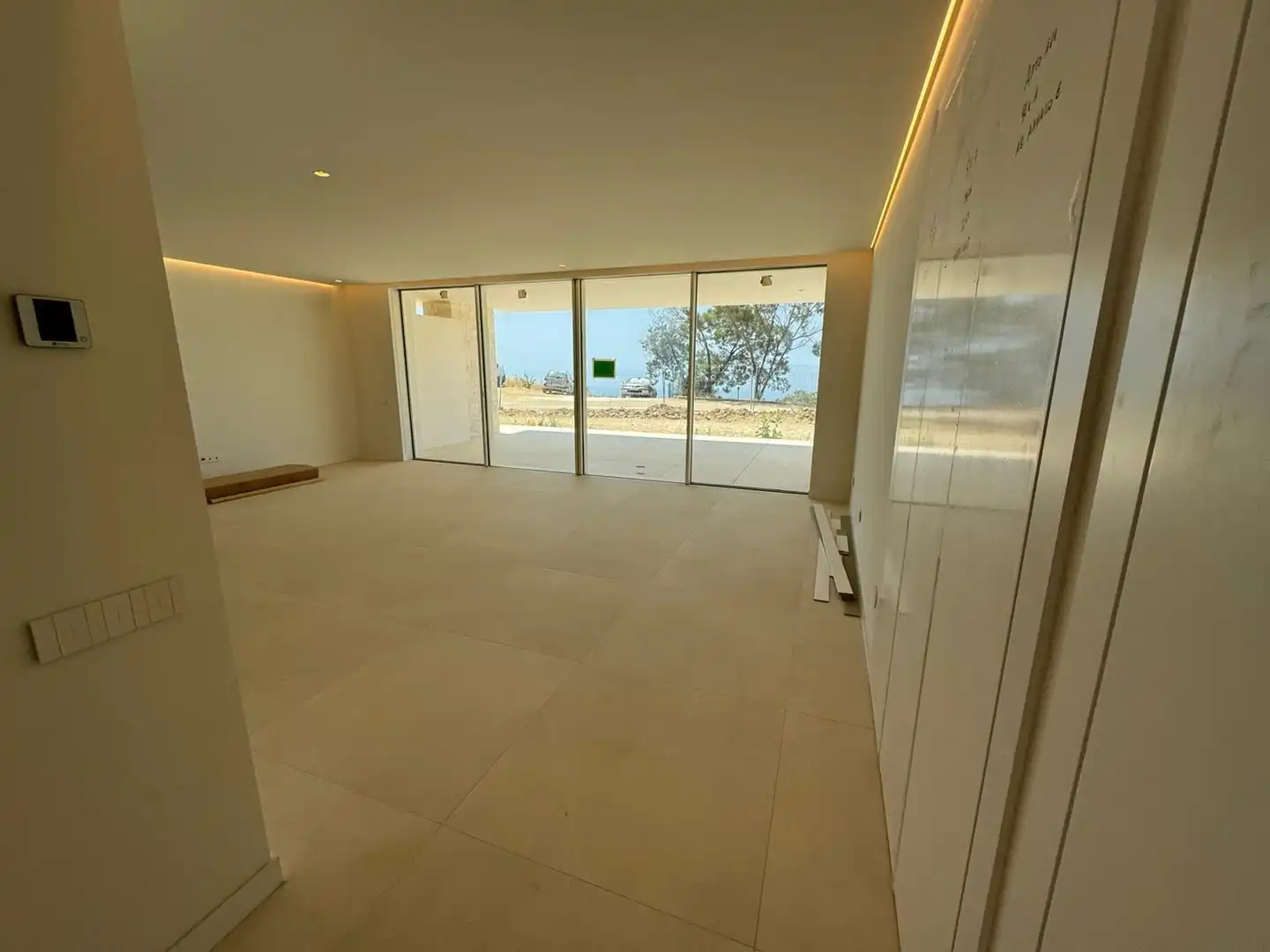 Flat for sale in Ojén  with Air Conditioner, Private garden and Terrace