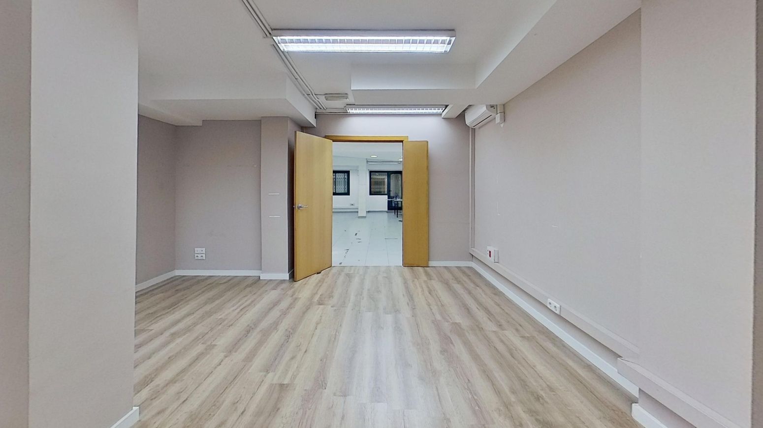 Local en venta en Barcelona - Carrer SANT ANTONI MARIA CLARET, La Sagrera