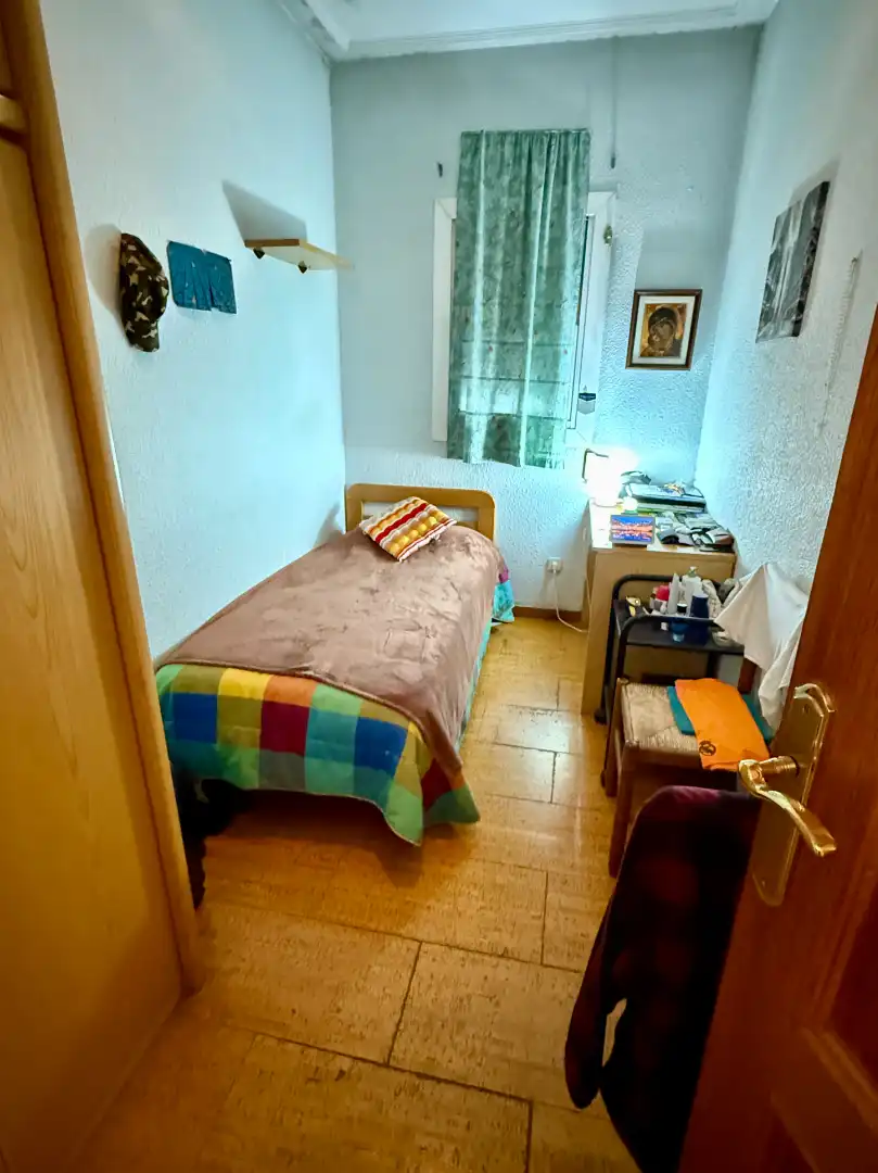 Habitación de Ático en venta en Barcelona con Terraza y Balcón