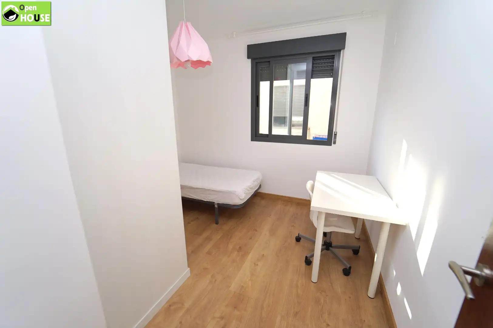 Bedroom of Flat for rent in Armilla  with Air Conditioner, Furnished and Oven