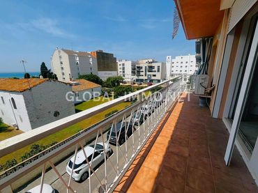 Apartment with lift for sale in Carrer dels Pescadors