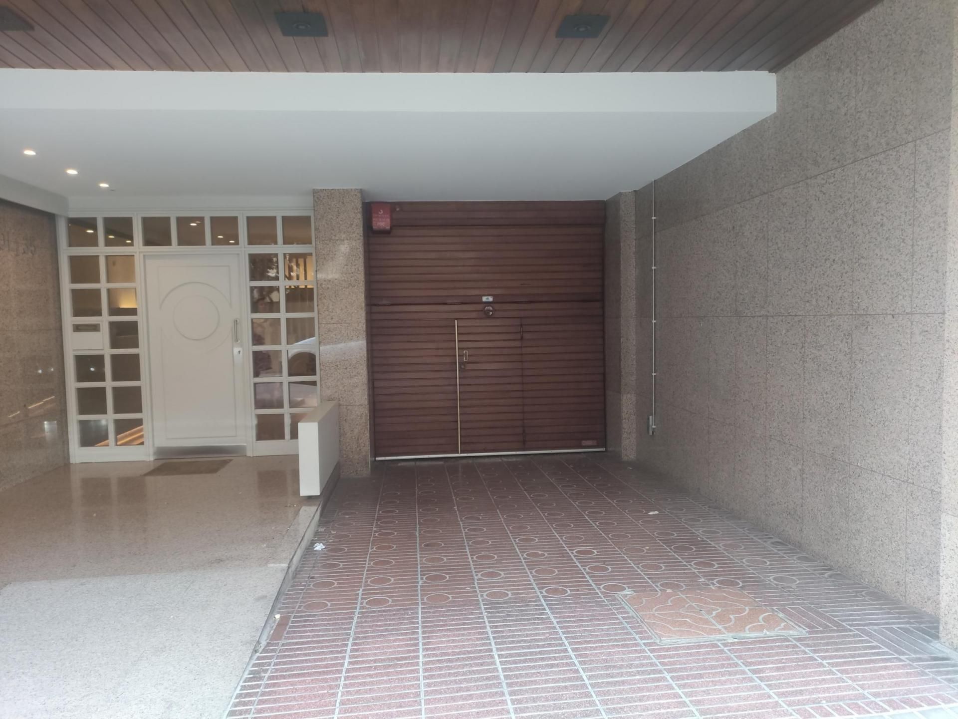 Garaje de alquiler en de Gósol, 35, Les Tres Torres, Sarrià - Sant Gervasi