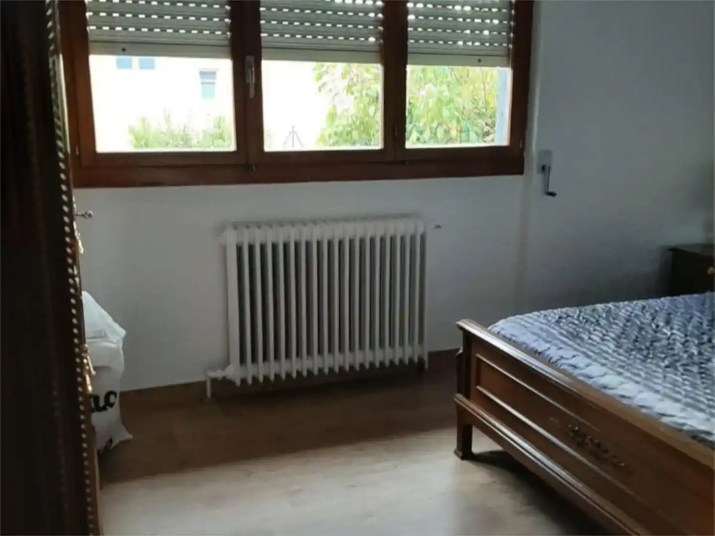 Dormitori de Casa o xalet en venda en Ponferrada amb Jardí privat, Parquet i Traster