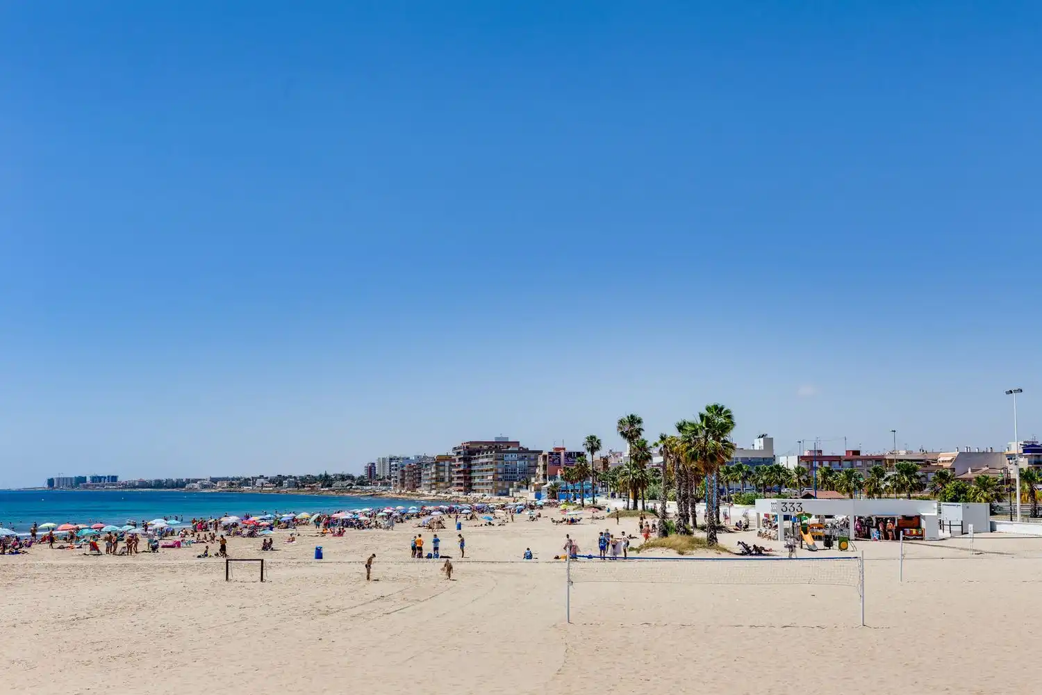 Vista exterior de Edifici en venda en Torrevieja