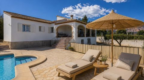 Dos Fincas con vistas al mar en Tarraula, Jávea  El encanto mediterráneo se encuentra con el estilo ibicenco, imatge 4