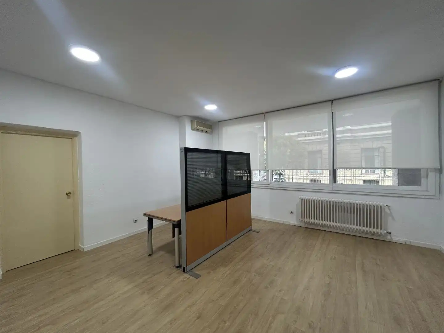Büro zur Miete in Madrid mit Klimaanlage, Heizung und Internet