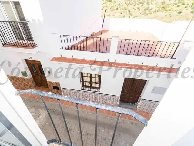 Casa adosada en venda a Torrox Pueblo