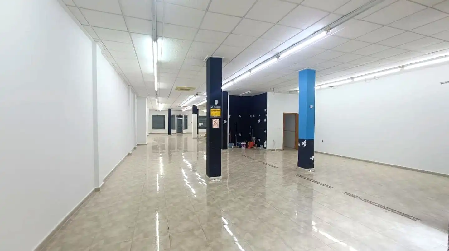 Business premises for sale in Doctor Artero Guirao, imagen 2