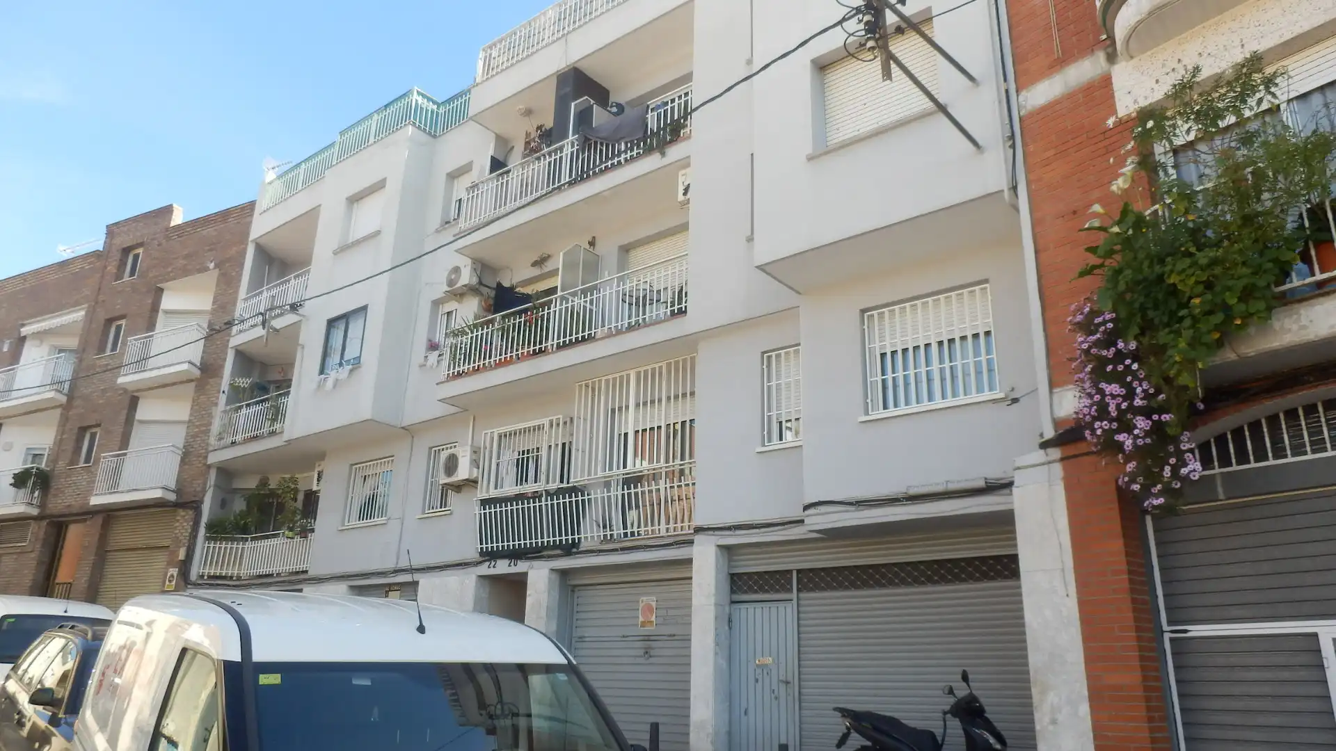 Vista exterior de Pis en venda en El Raval