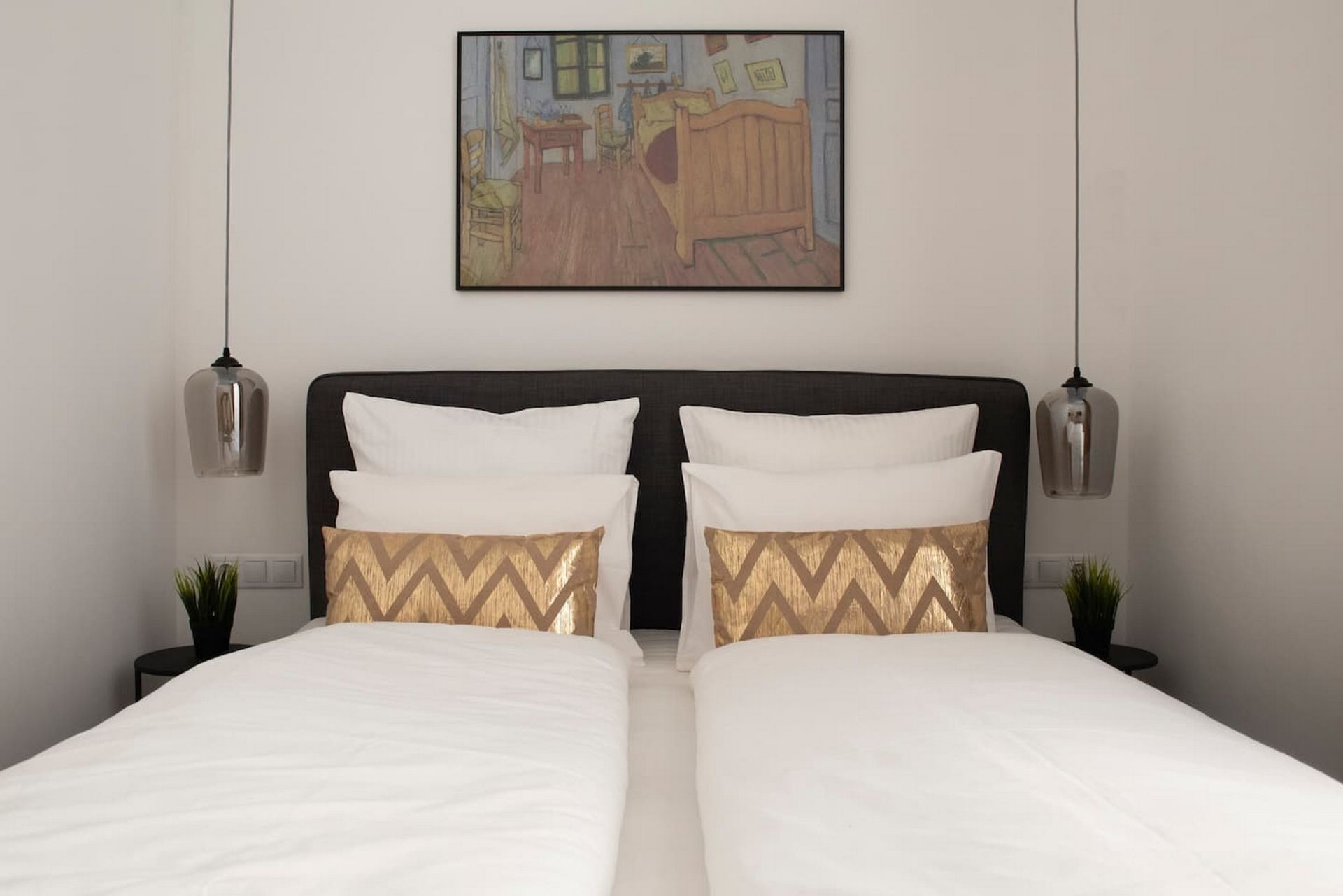 Dormitori de Pis de lloguer en  Huelva Capital amb Aire condicionat, Moblat i TV