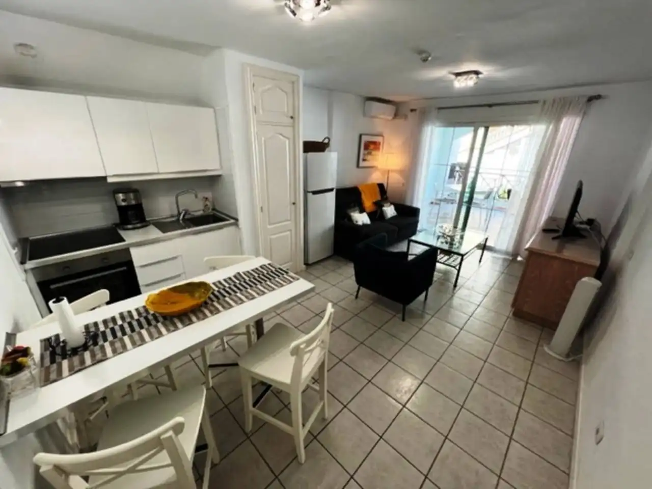 Exterior view of Flat for rent in Arona  with Air Conditioner, Terrace and Furnished